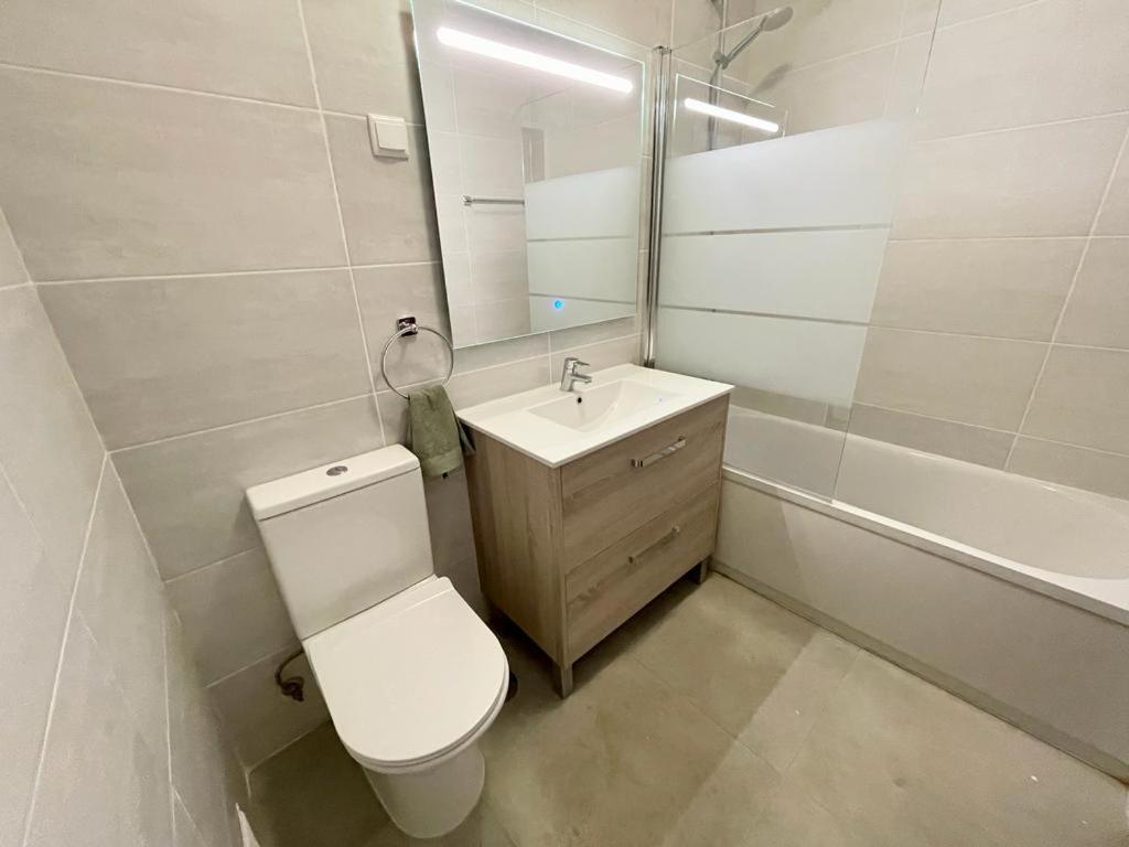 Centre With Pool Apartment